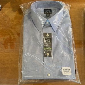 Jos A Bank Traveler tailored dress shirt blue